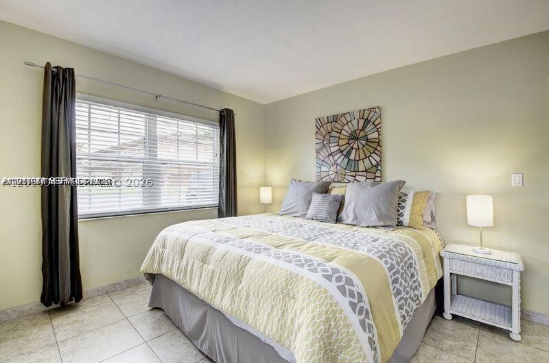POMPANO PLACE CONDO - Residential Lease