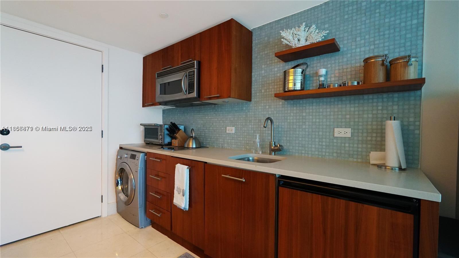 CENTRAL CARILLON BEACH CO - Residential