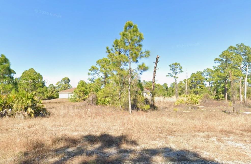 Excellent 0.46 acres lot with subdivision potential, ideal for investors or for building your dream home. Located in a rapidly growing area with new construction developments nearby, this property offers a unique opportunity to build a residence on nearly half an acre or subdivide the land to develop two separate homes.