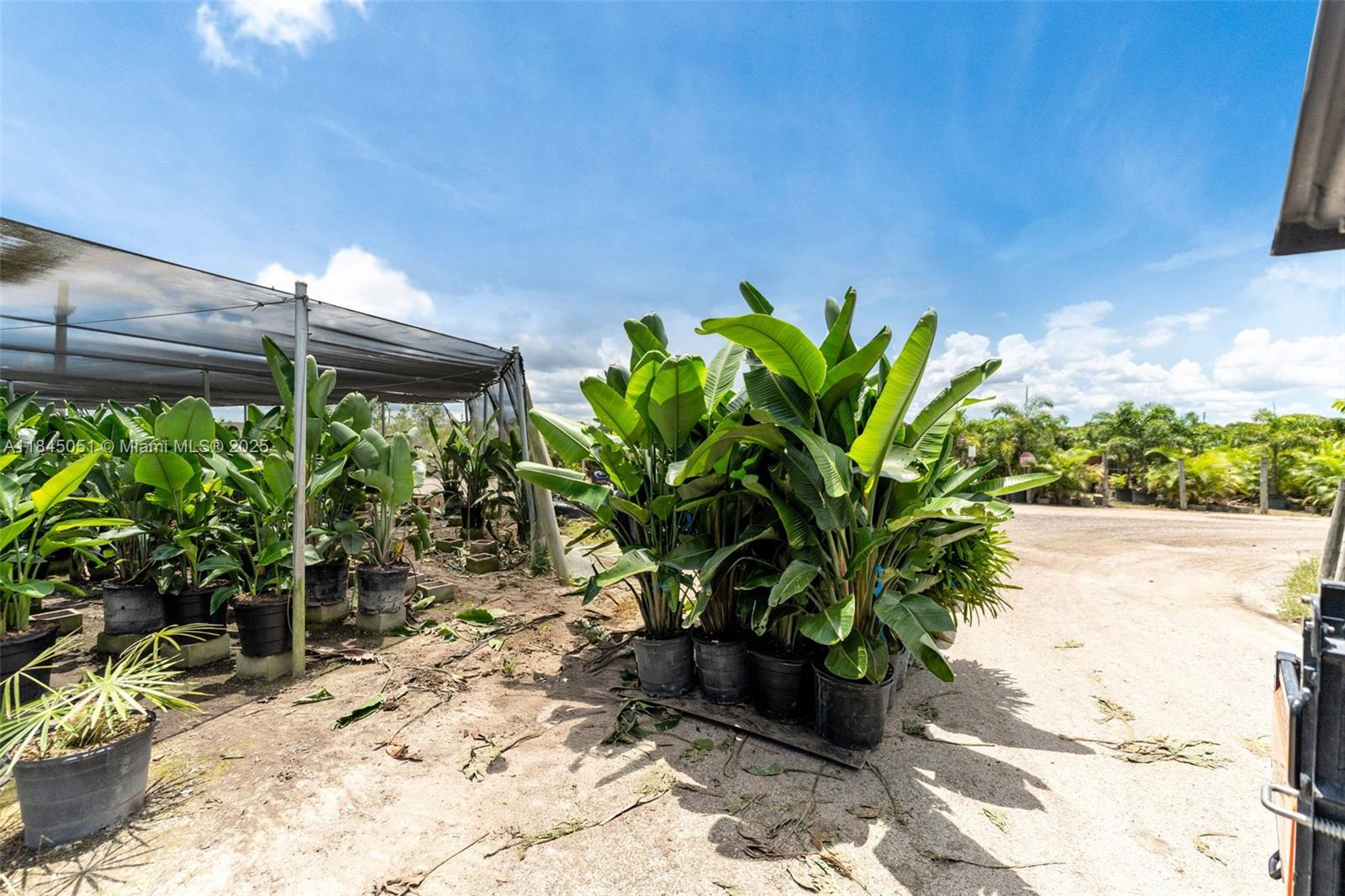 KROME AVE 27.61 ACRE LAND - Land
