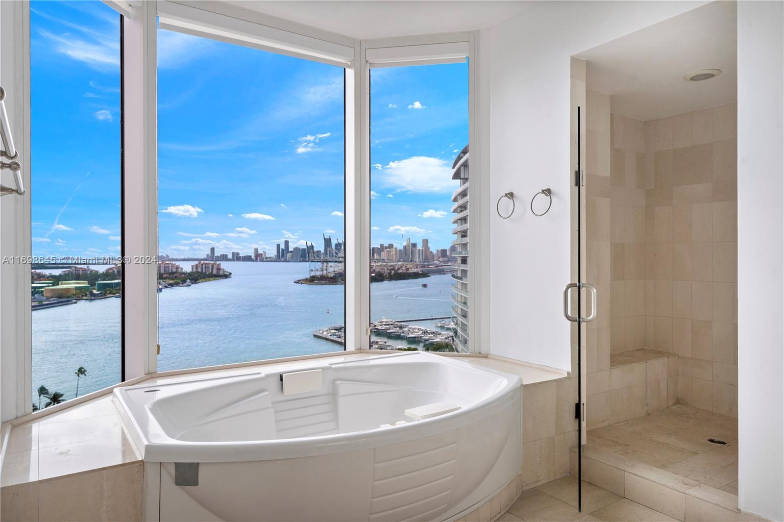 PORTOFINO TOWER CONDO - Residential