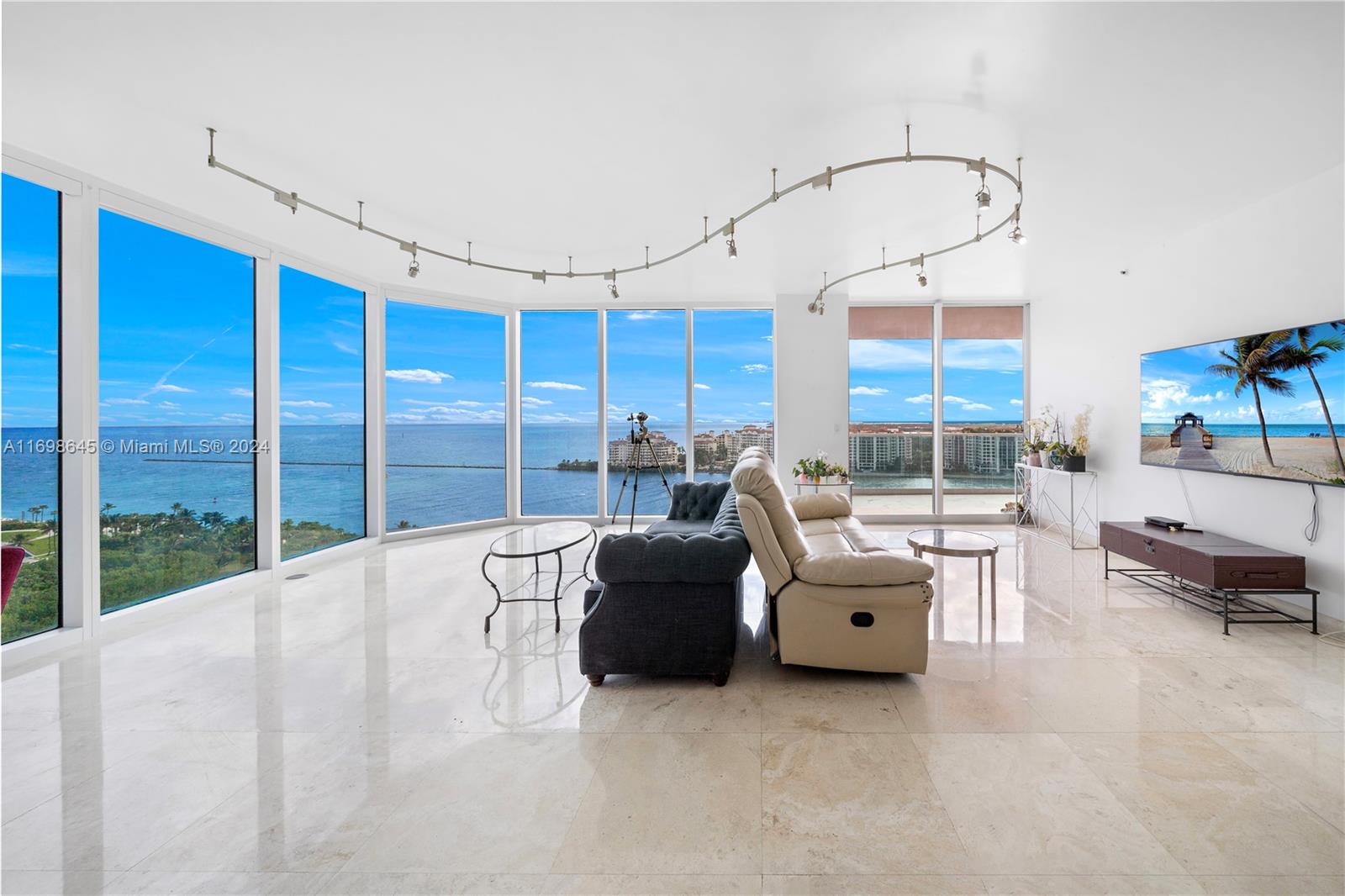 PORTOFINO TOWER CONDO - Residential