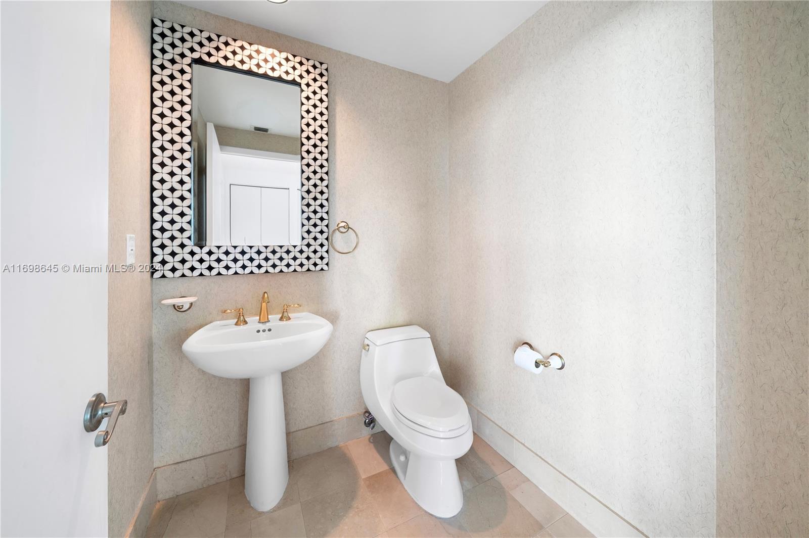 PORTOFINO TOWER CONDO - Residential