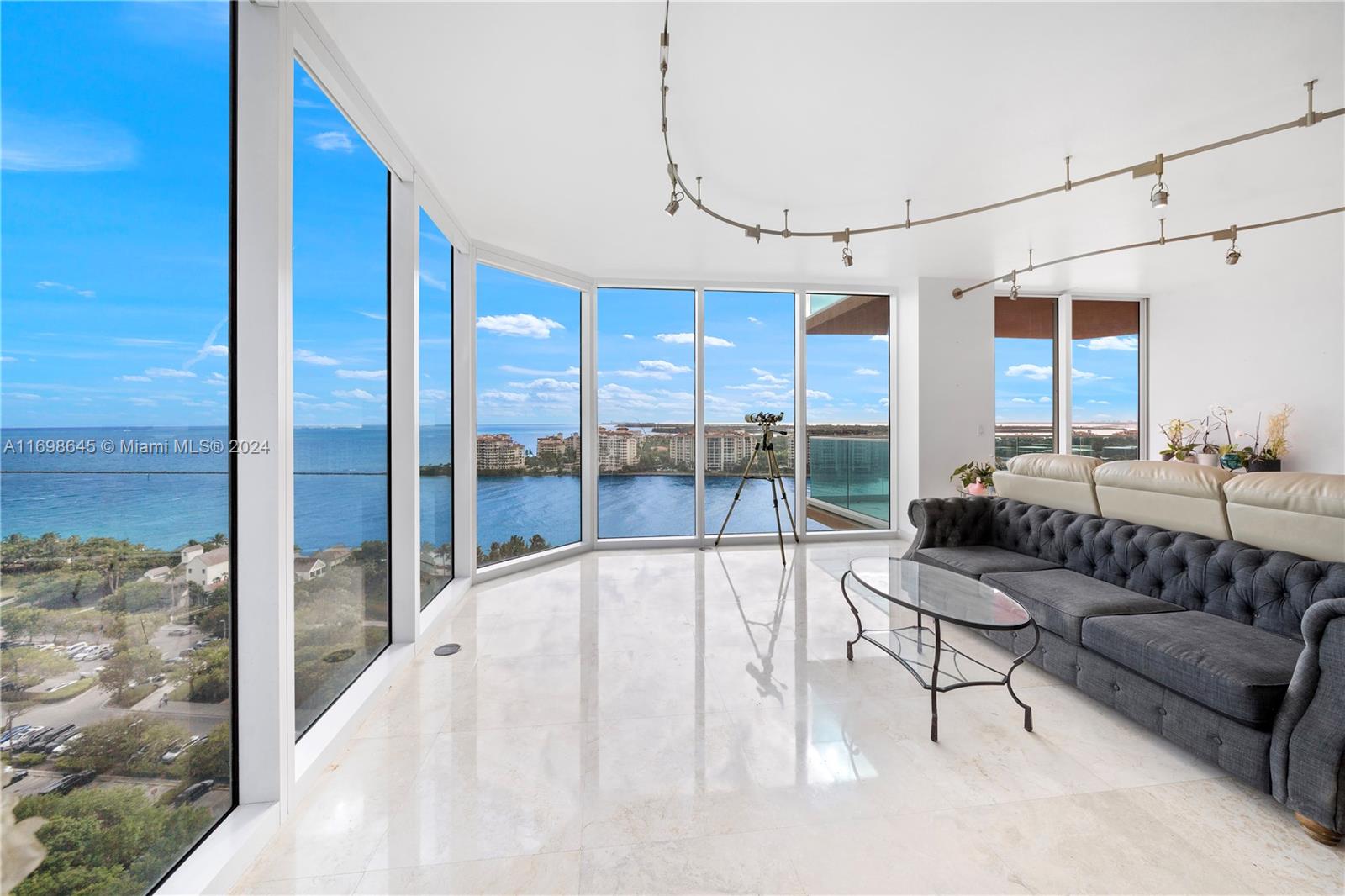 PORTOFINO TOWER CONDO - Residential
