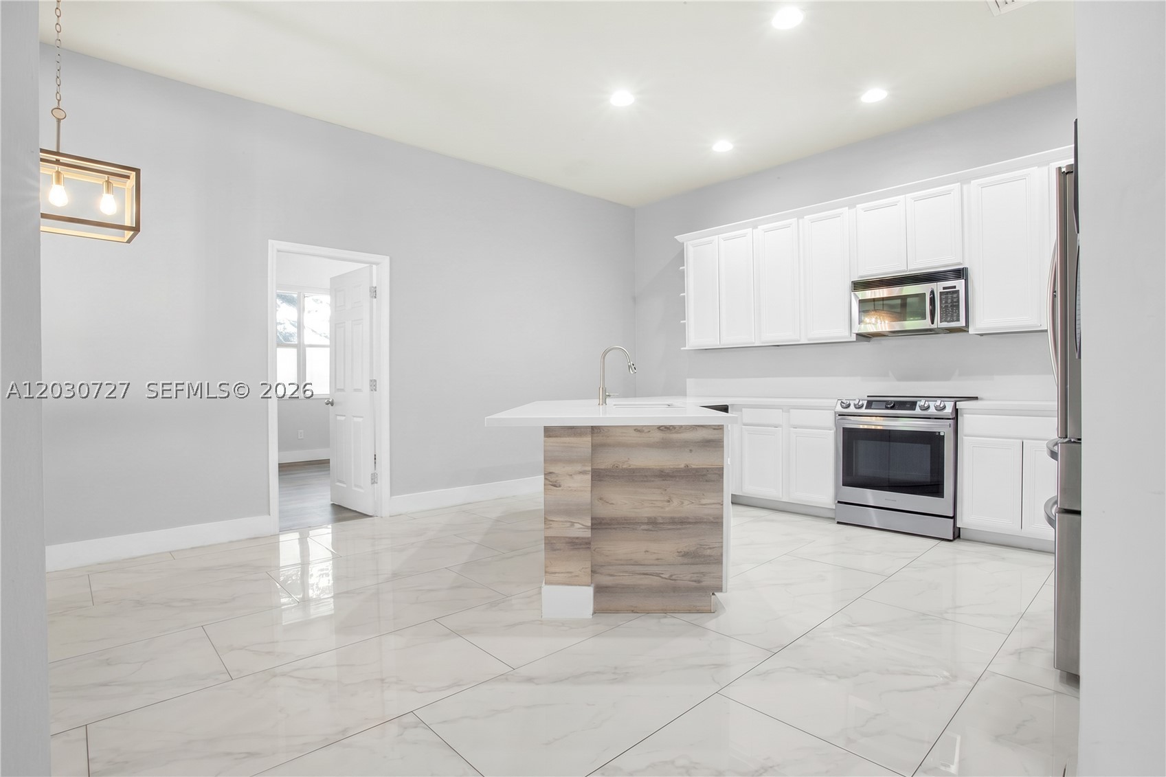 ISLES AT WESTON - Residential
