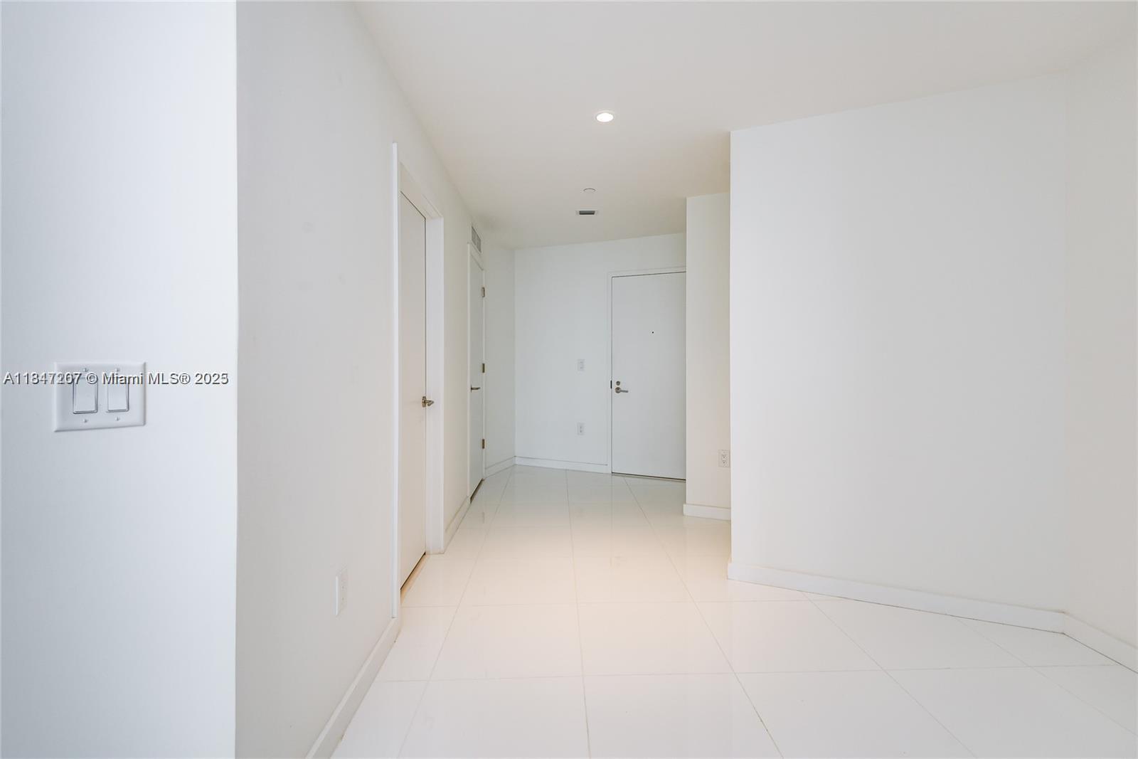 PARAMOUNT MIAMI WORLDCENT - Residential