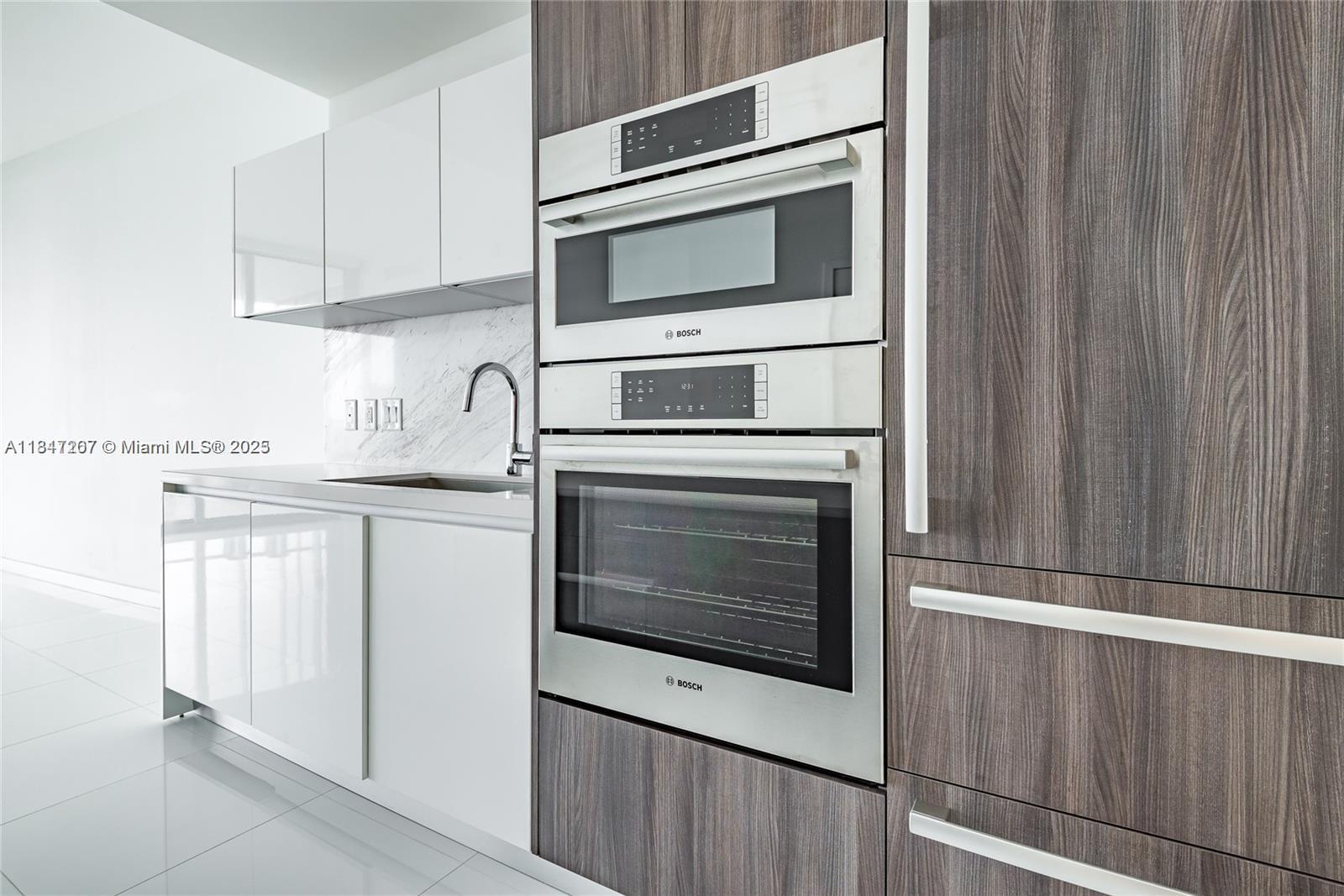 PARAMOUNT MIAMI WORLDCENT - Residential