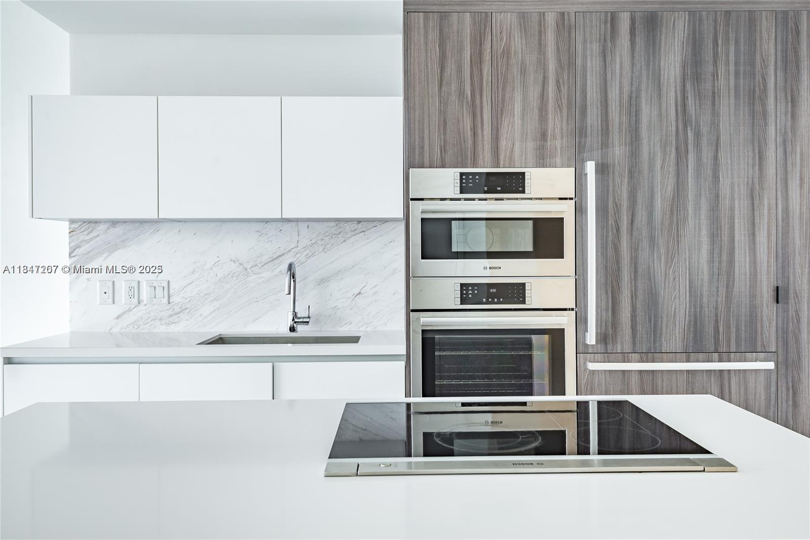 PARAMOUNT MIAMI WORLDCENT - Residential