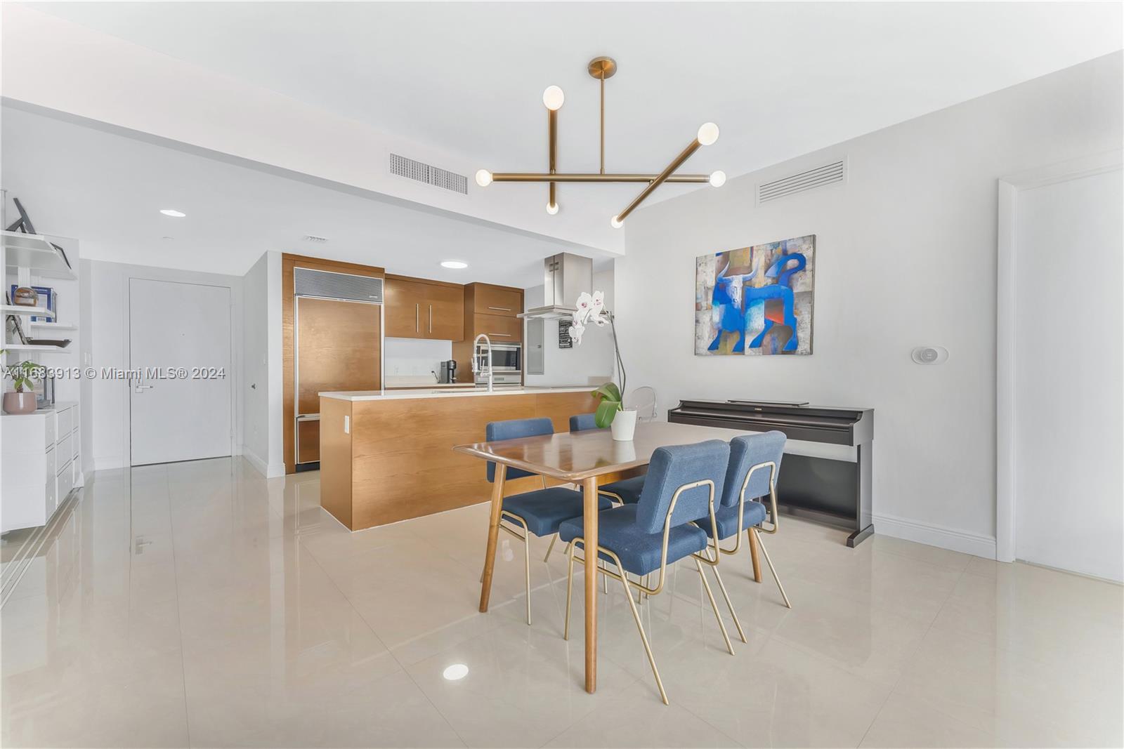 ICON BRICKELL NO TWO - Residential