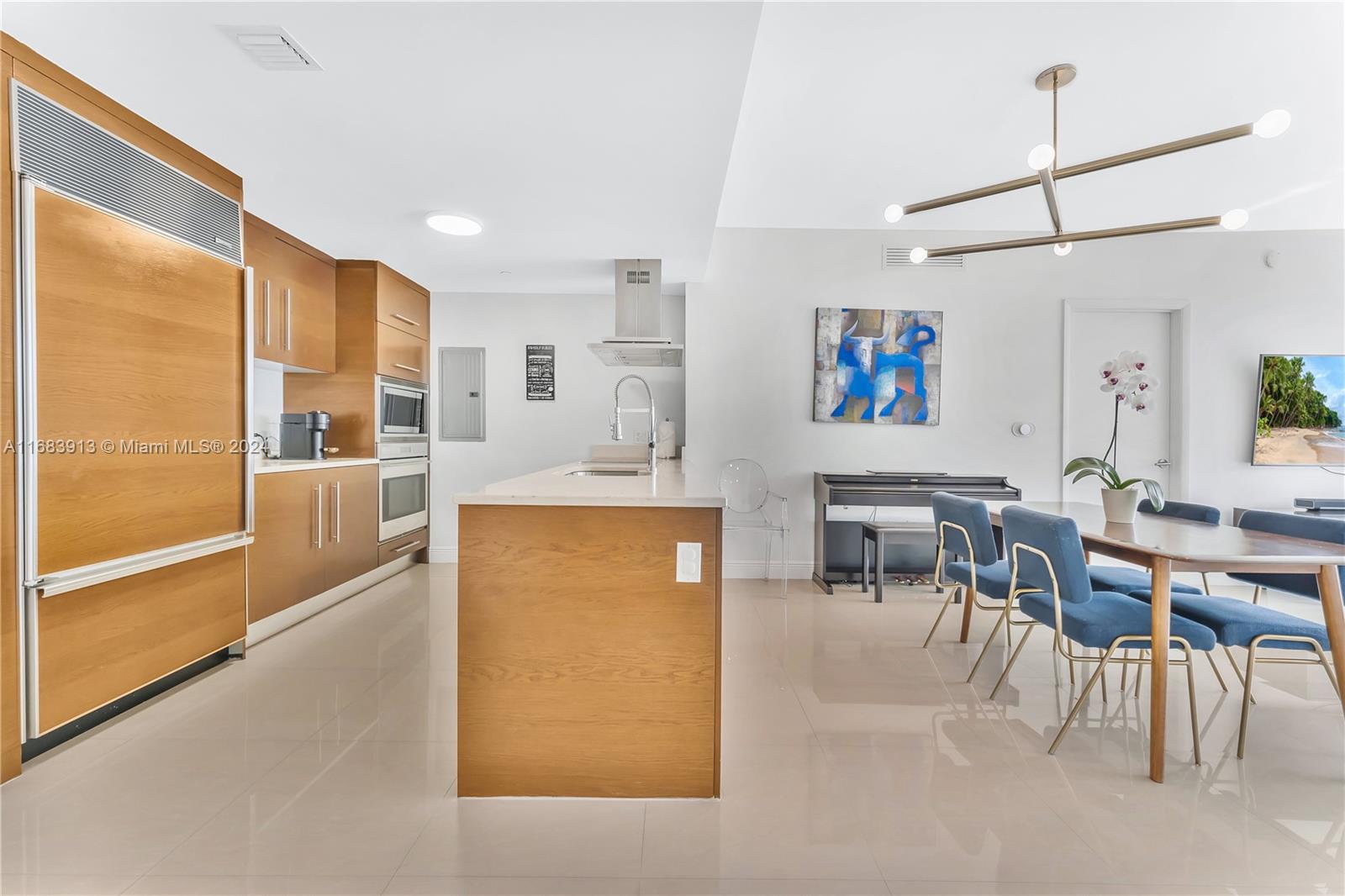 ICON BRICKELL NO TWO - Residential