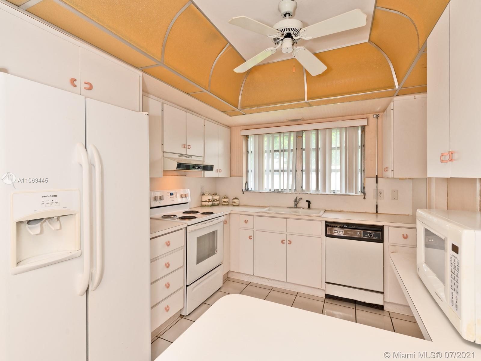 ORANGEBROOK GOLF ESTATES - Residential