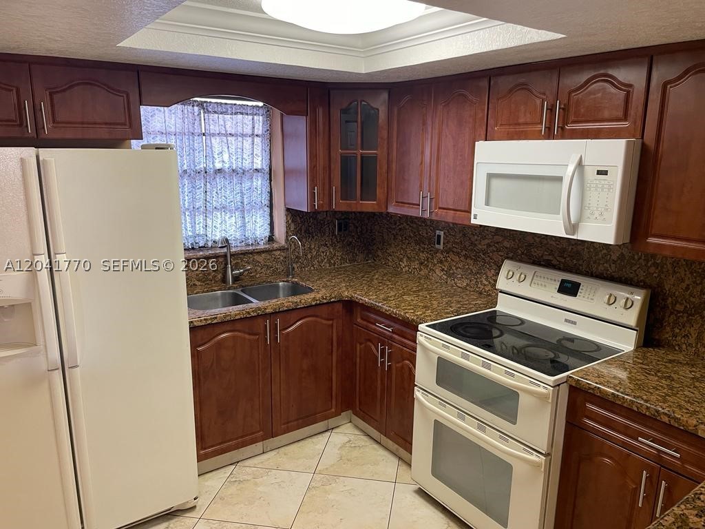 VILLAS DE CANCUN CONDO - Residential