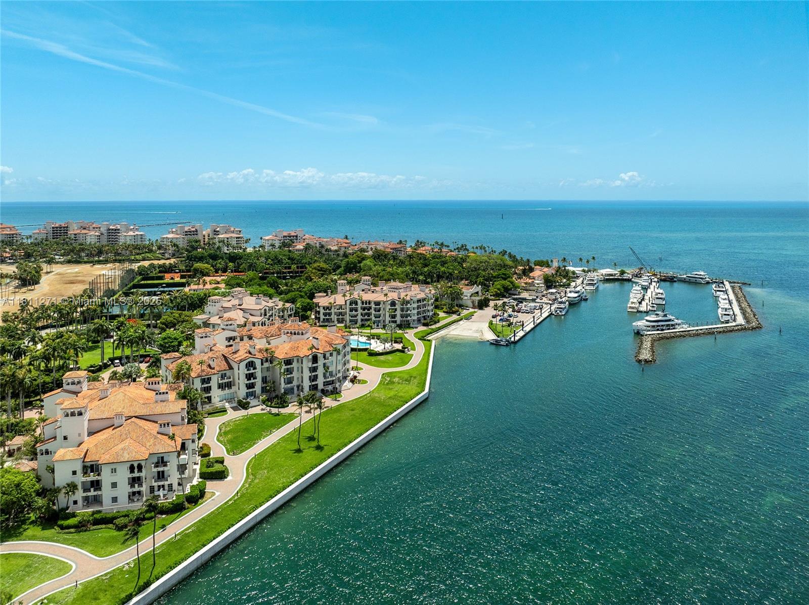 FISHER ISLAND - Residential