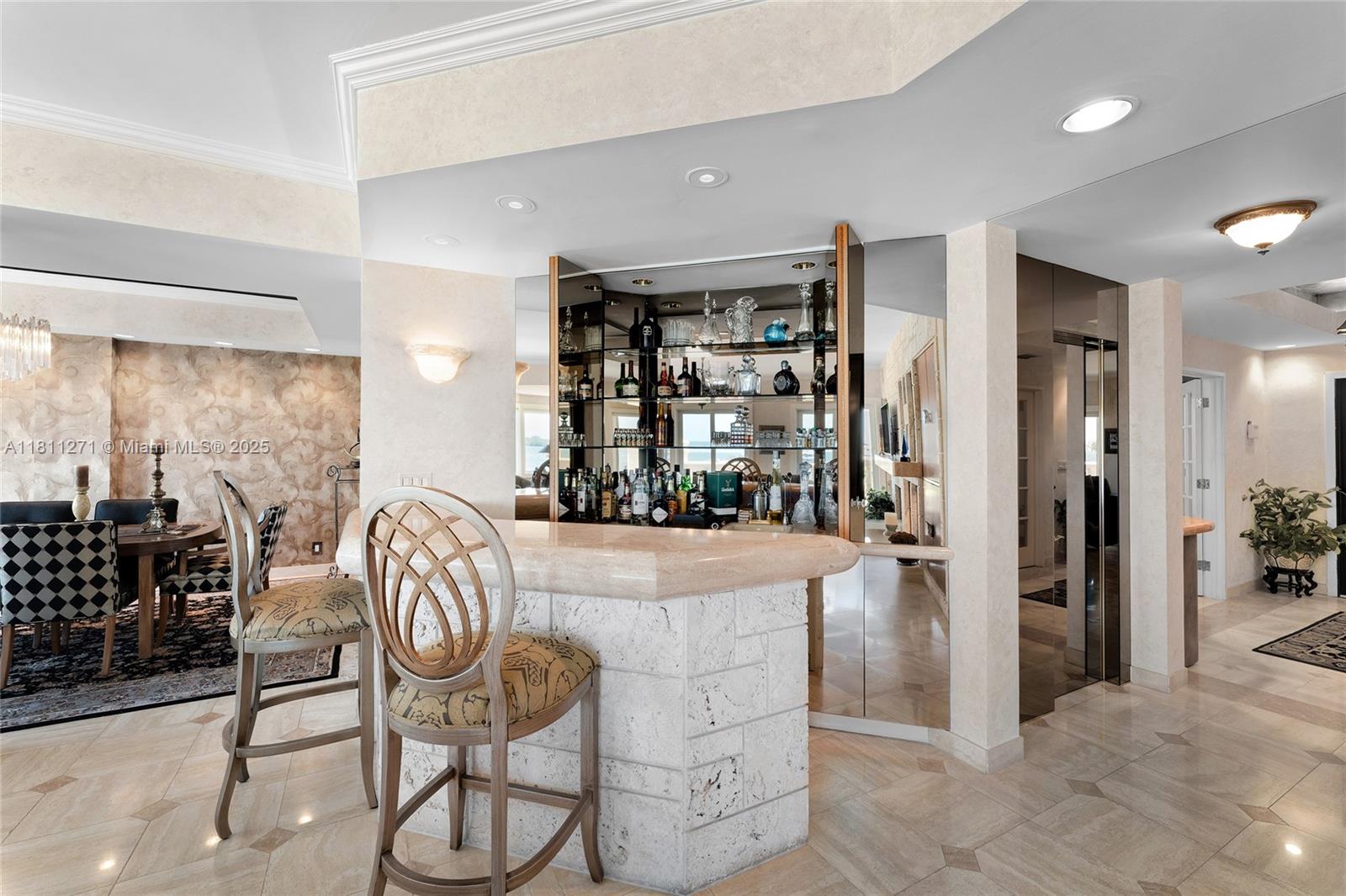 FISHER ISLAND - Residential