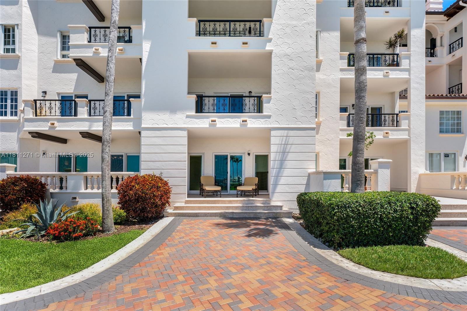 FISHER ISLAND - Residential