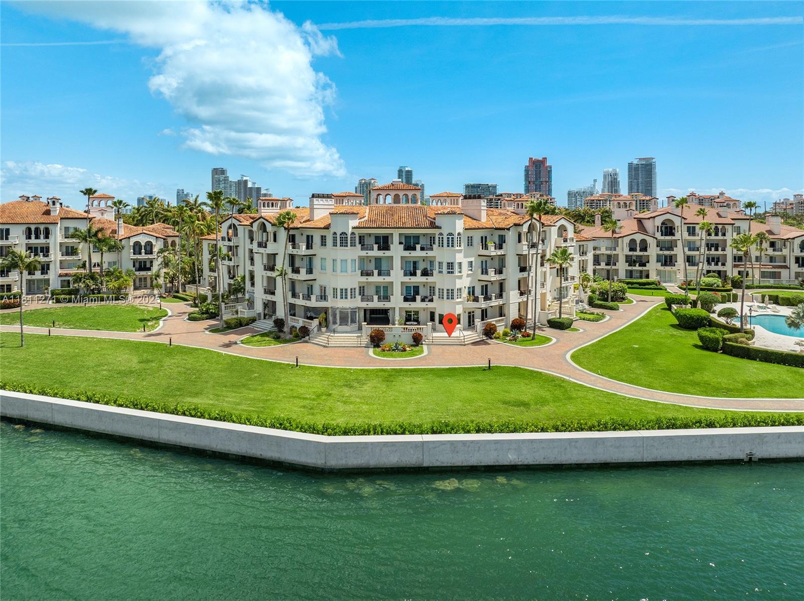 FISHER ISLAND - Residential