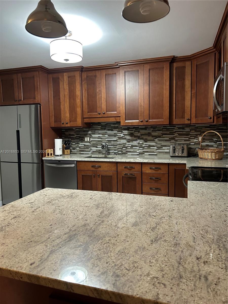 CAMBRIDGE TOWERS CONDO - Residential