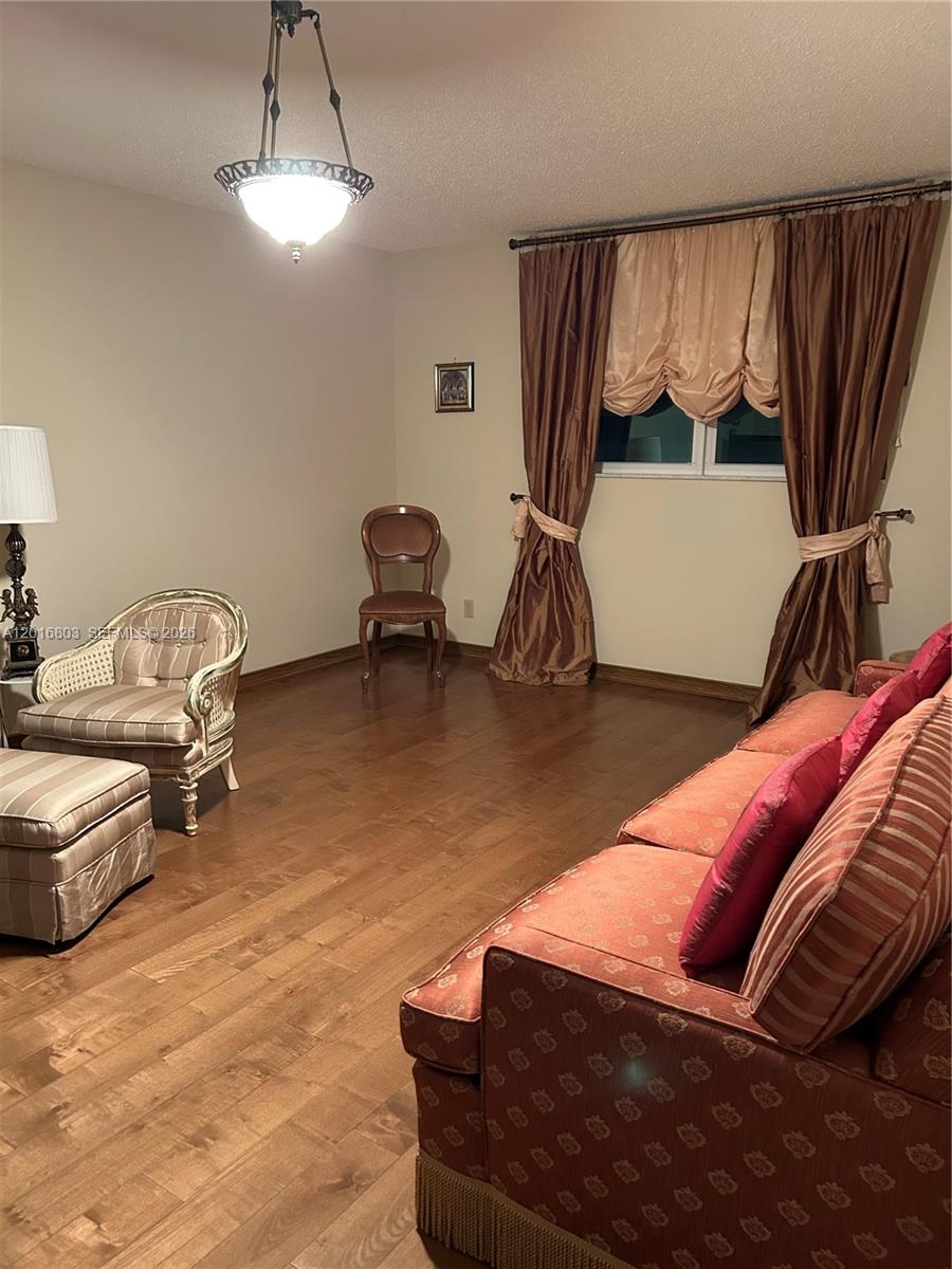 CAMBRIDGE TOWERS CONDO - Residential