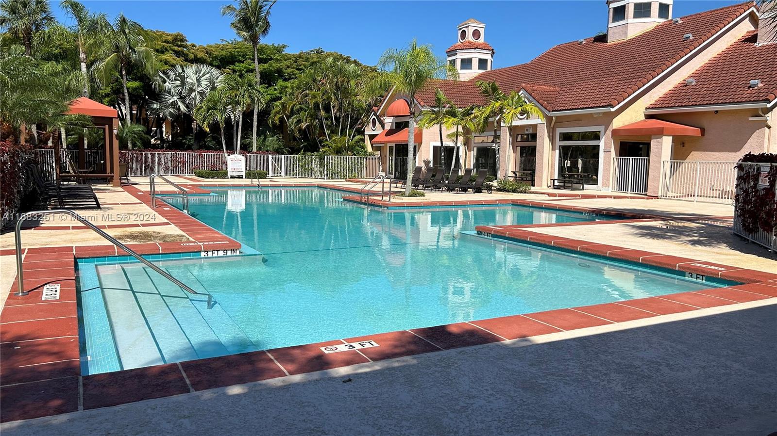 BISCAYNE BEACH CLUB CONDO - Residential