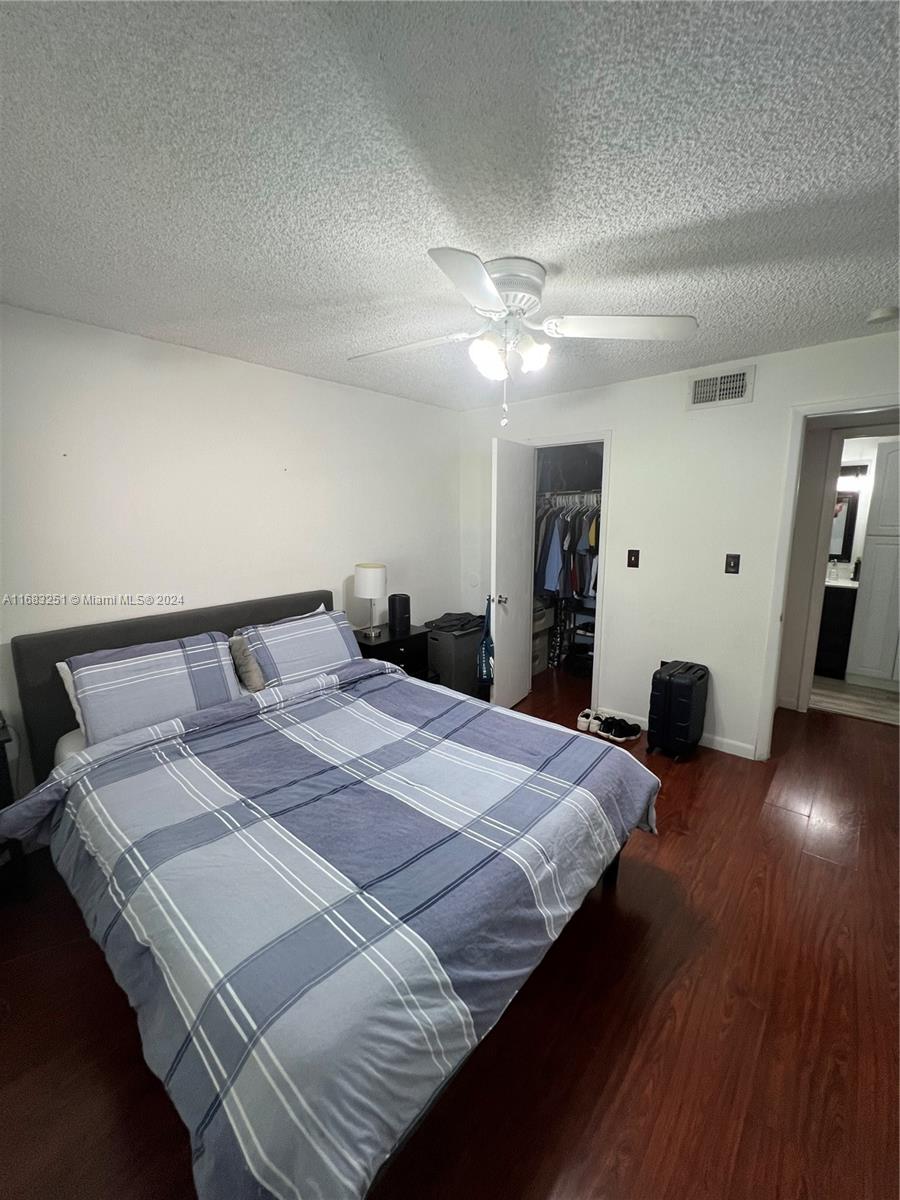 BISCAYNE BEACH CLUB CONDO - Residential