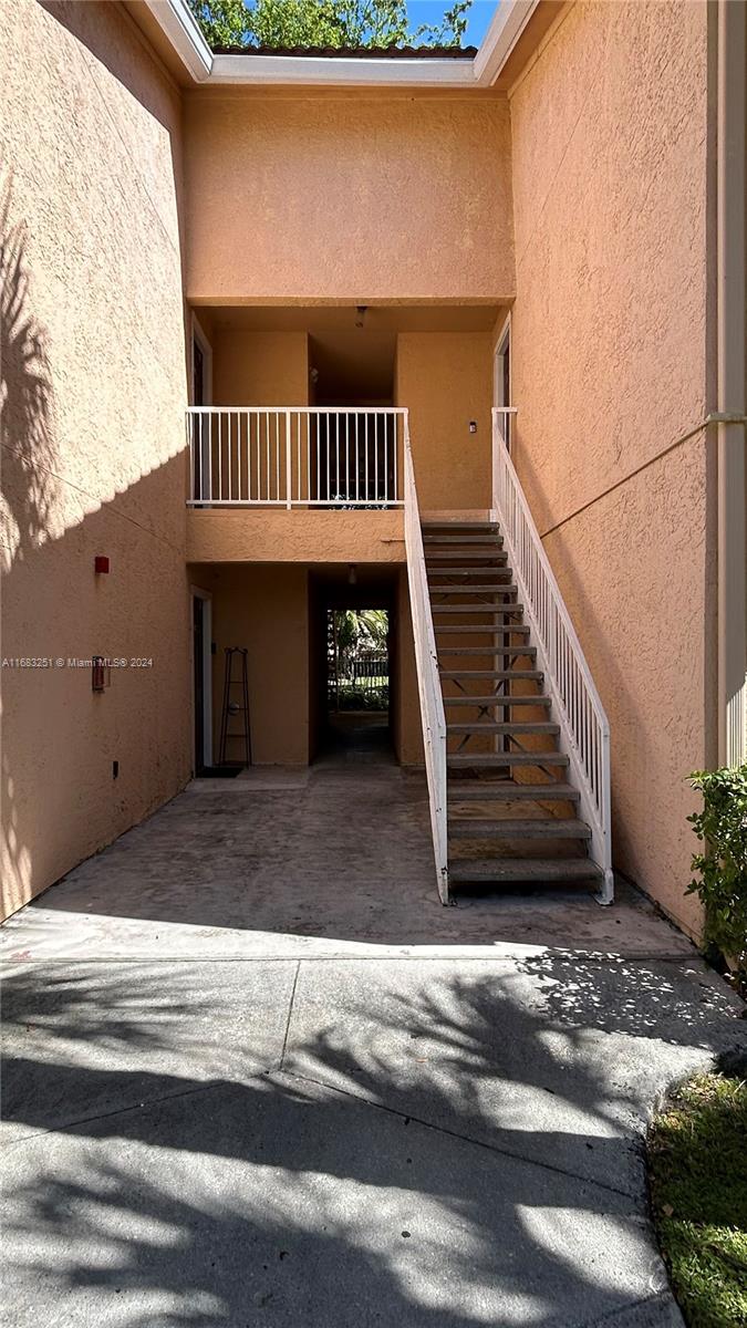 BISCAYNE BEACH CLUB CONDO - Residential