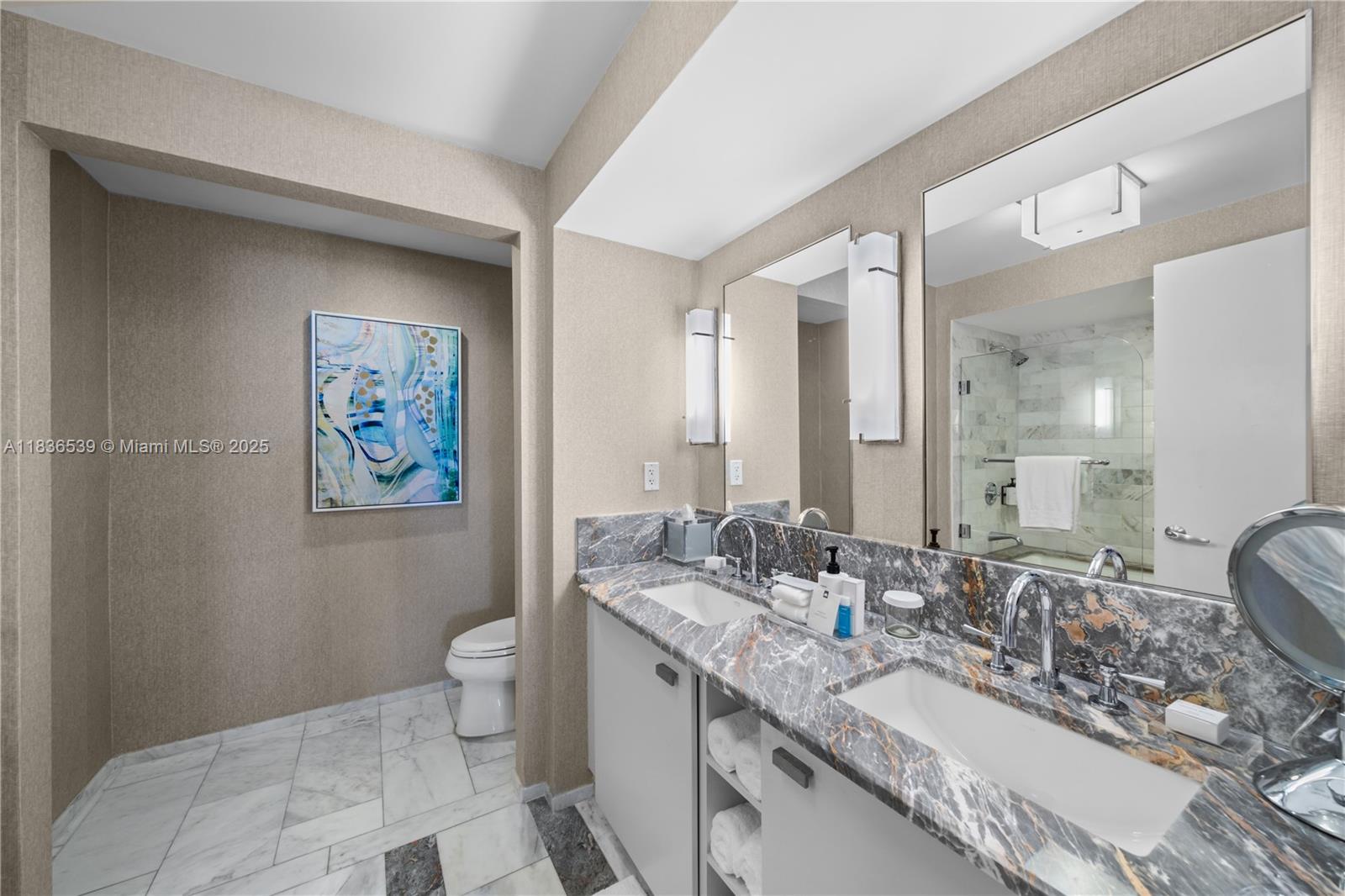 551 FLB CONDOMINIUM RESID - Residential
