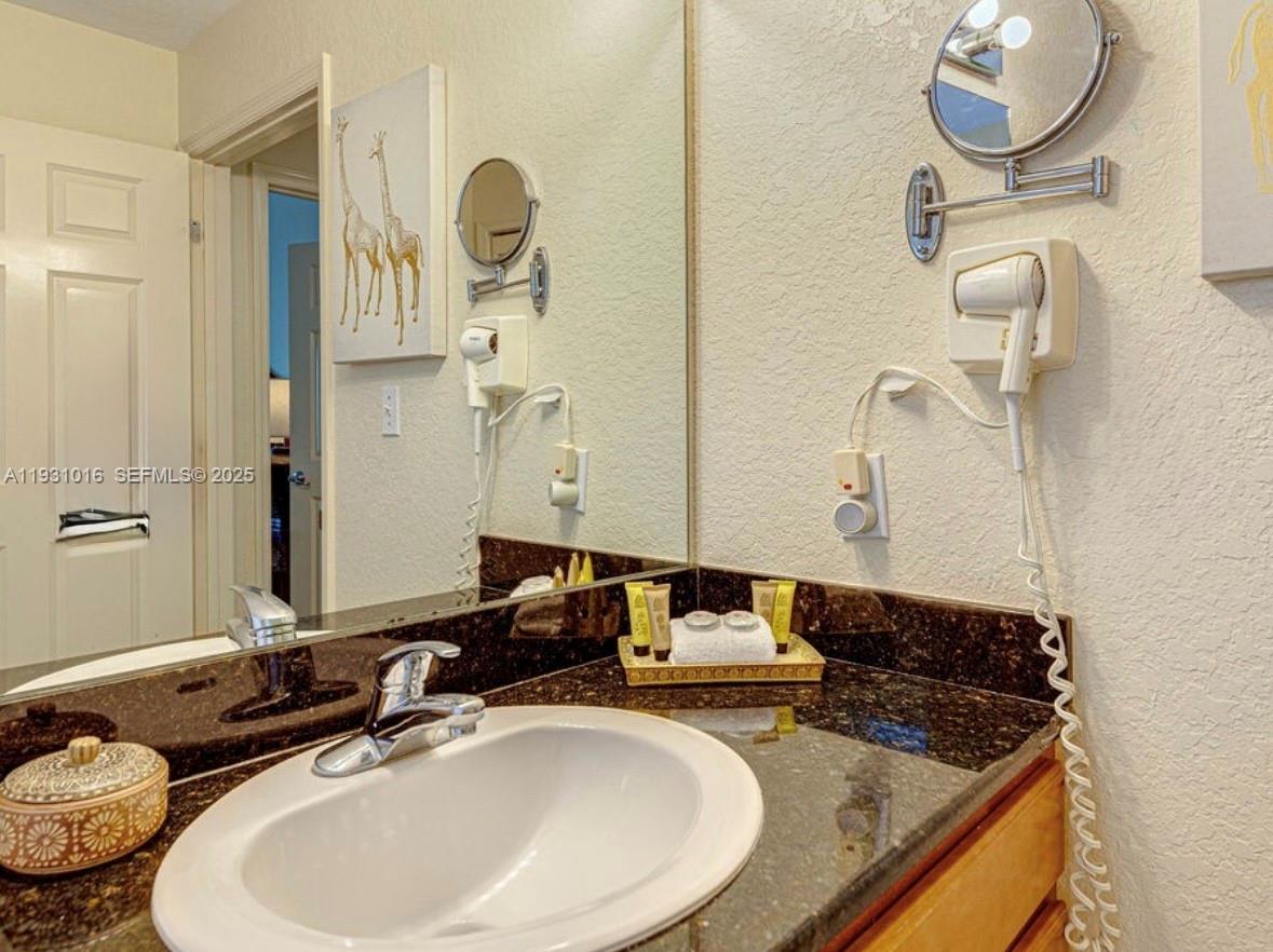 LAKE BUENA VISTA RESORT V - Residential
