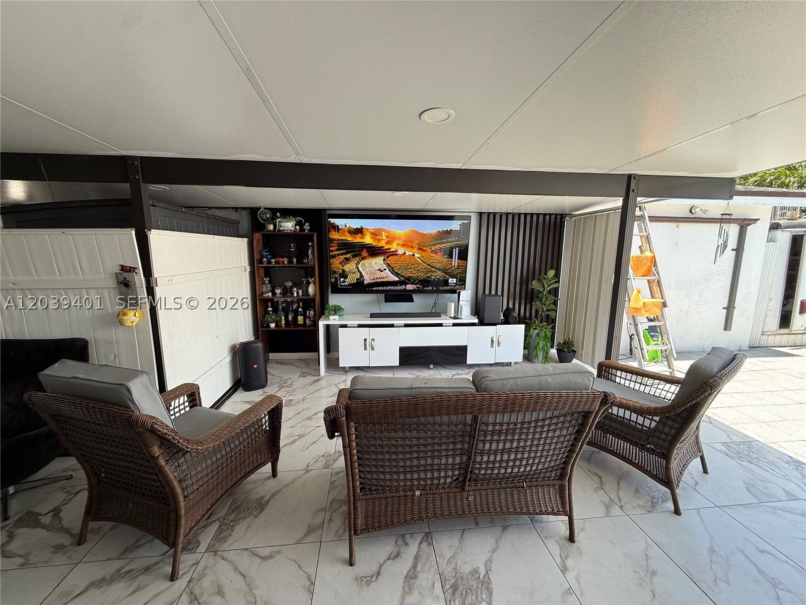 LINDEN GARDENS - Residential