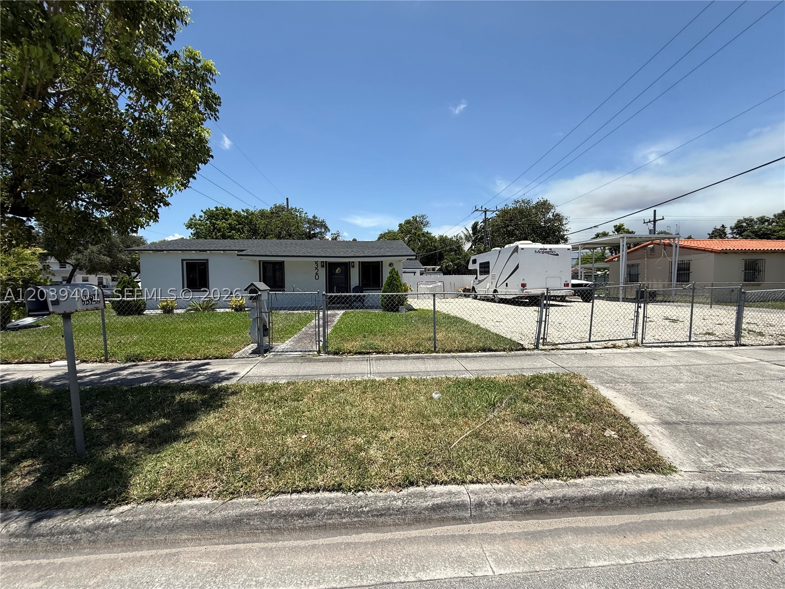 LINDEN GARDENS - Residential