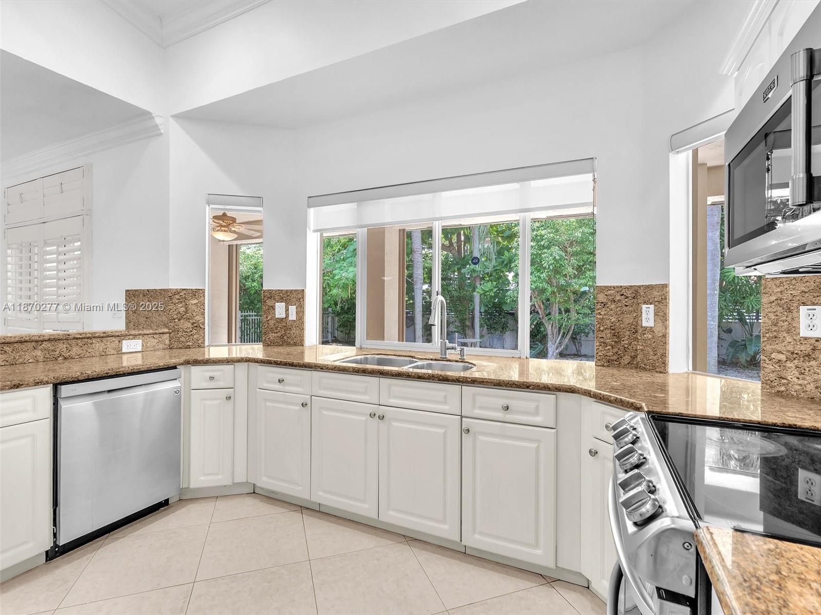 TAMIAMI PLACE PLAN 1 - Residential Lease