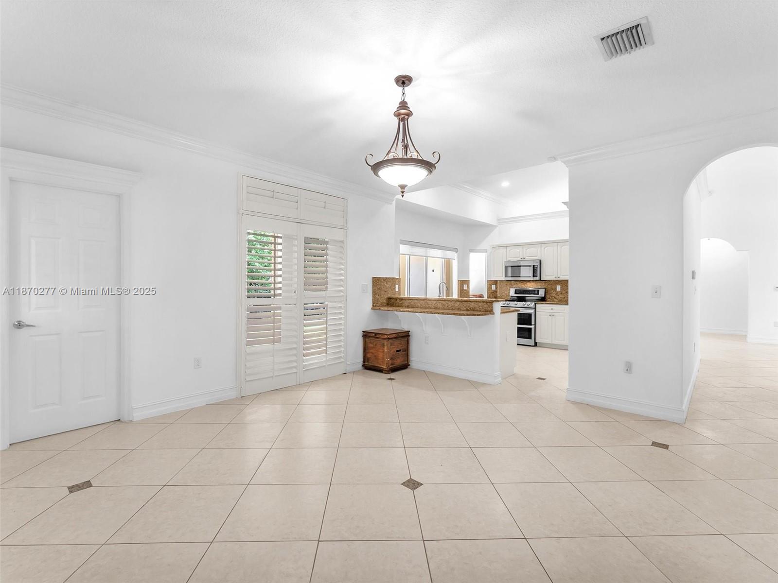 TAMIAMI PLACE PLAN 1 - Residential Lease