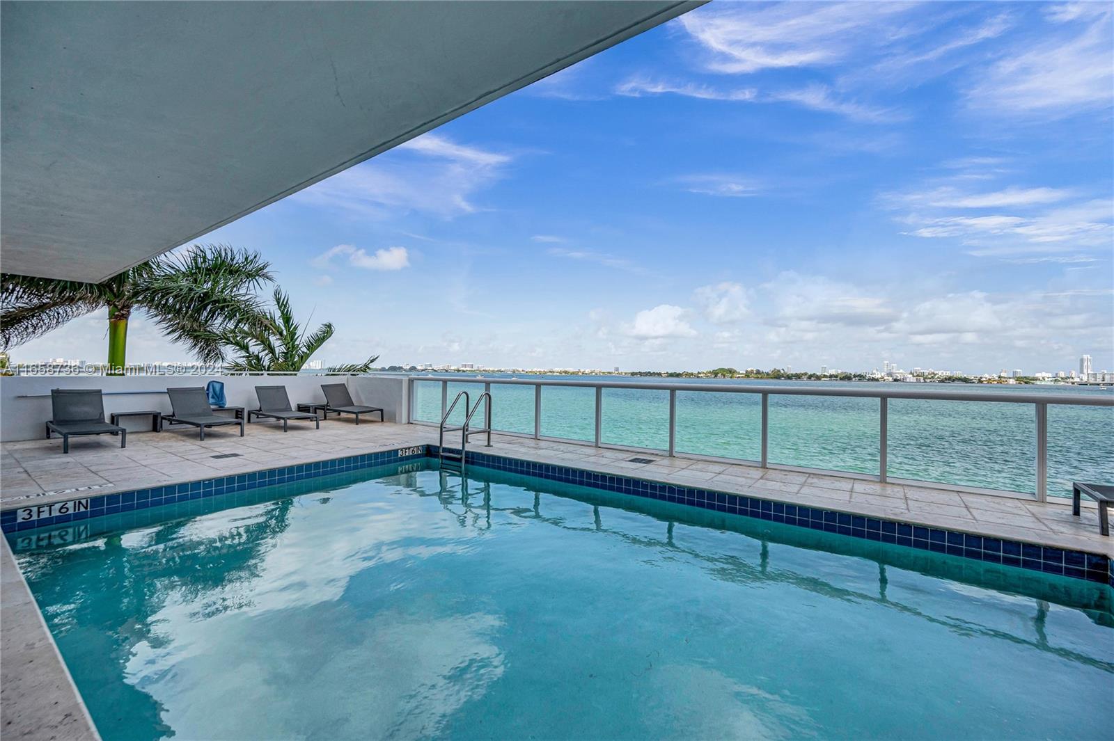 ADAGIO CONDO - Residential