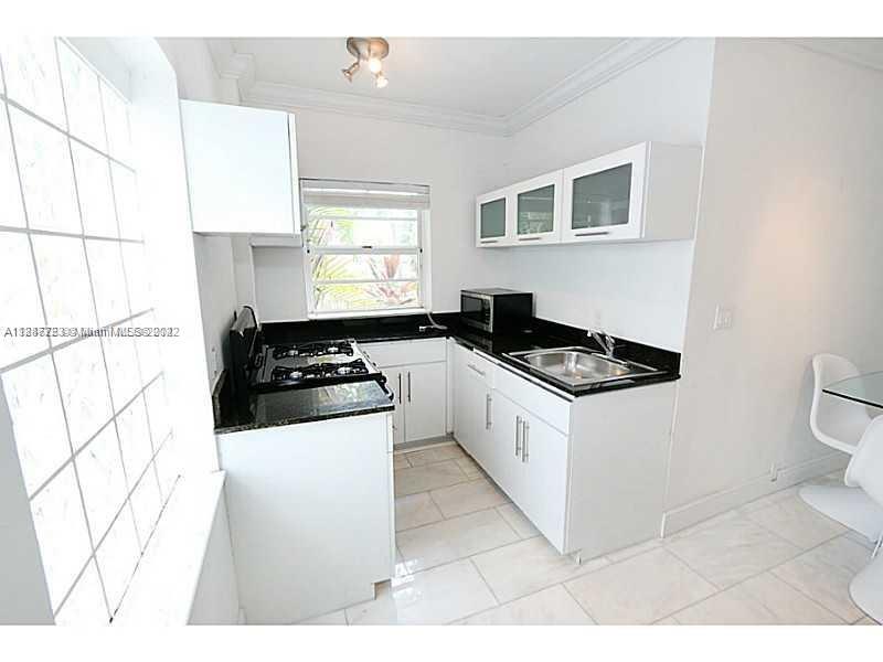 928 JEFFERSON CONDO - Residential Lease