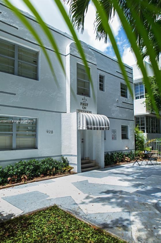 928 JEFFERSON CONDO - Residential Lease