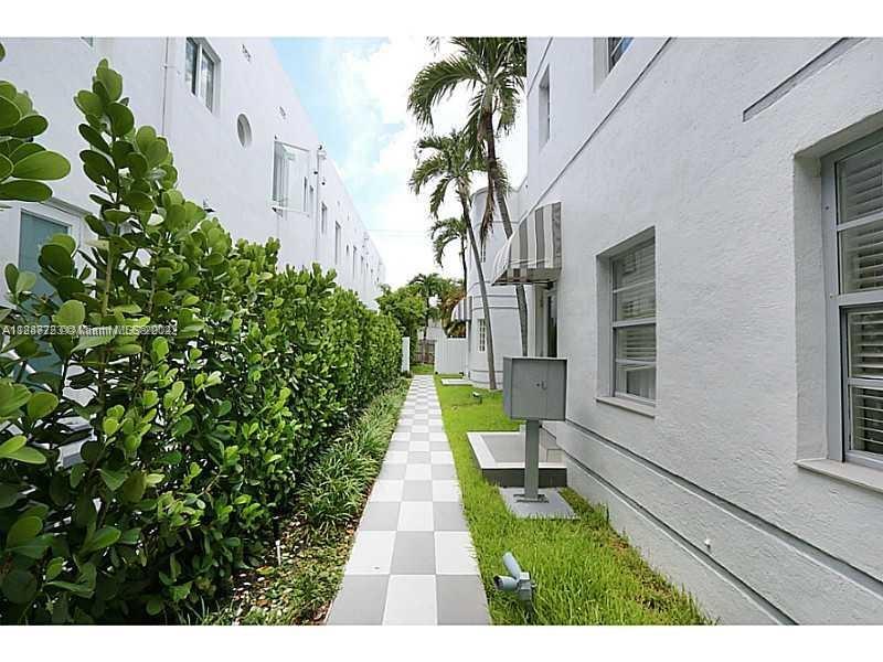 928 JEFFERSON CONDO - Residential Lease