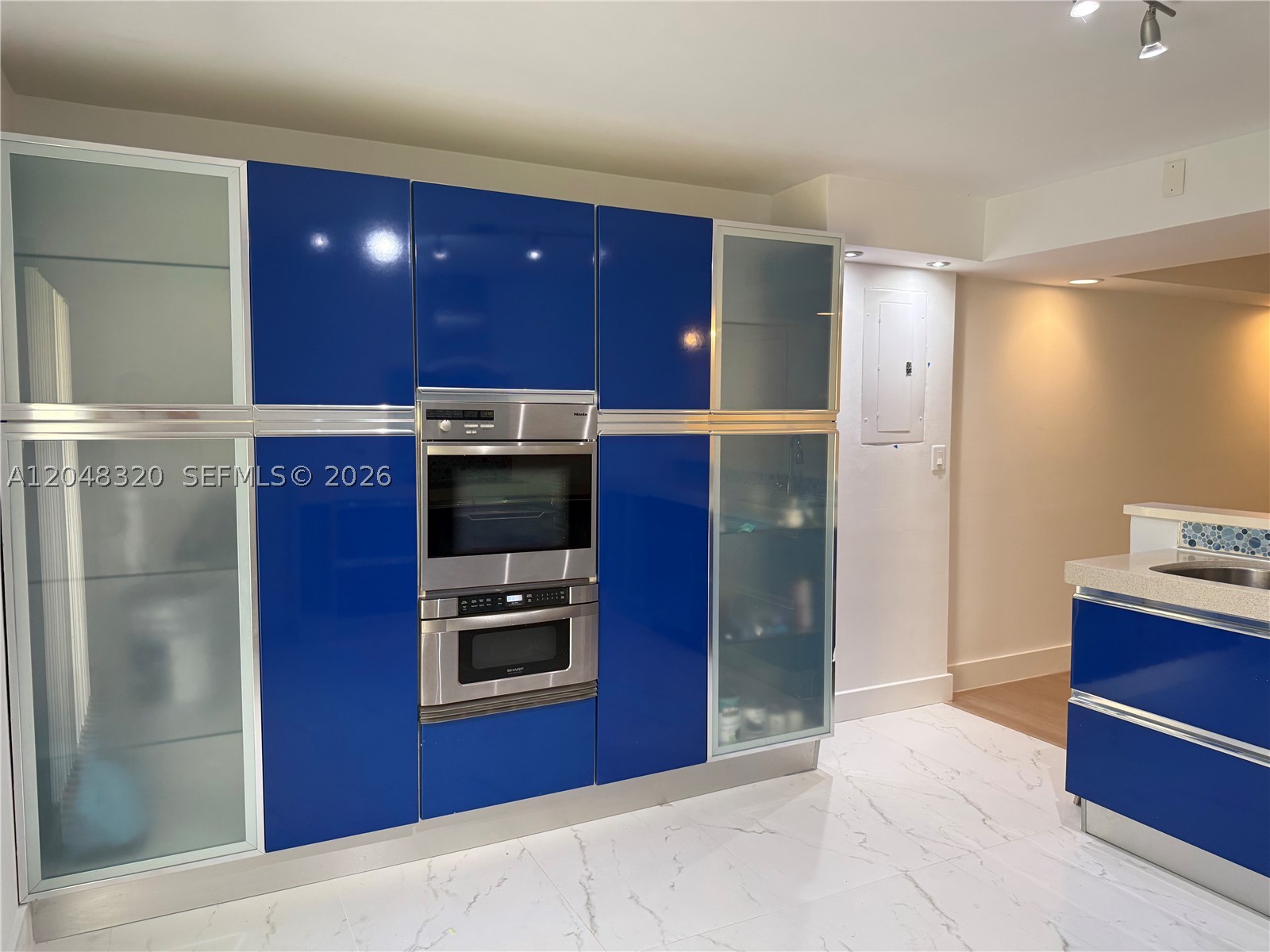 COSTA DEL SOL CONDO A - Residential Lease