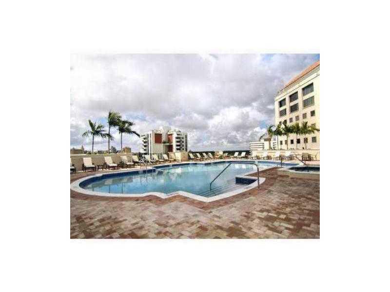 PUERTA DE PALMAS CONDO - Residential Lease
