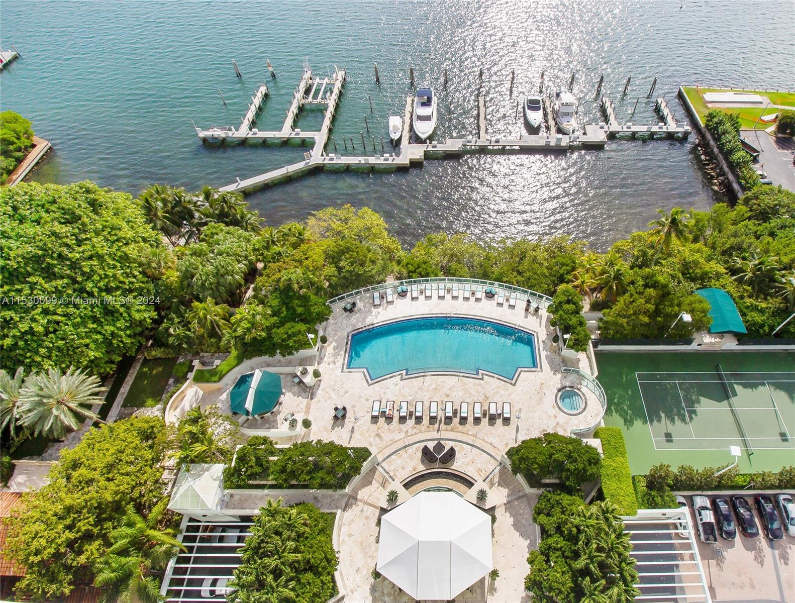 SANTA MARIA CONDO - Residential
