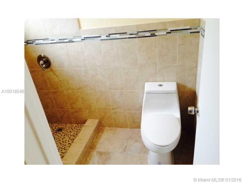 MERCEDITAS SUB - Residential Lease