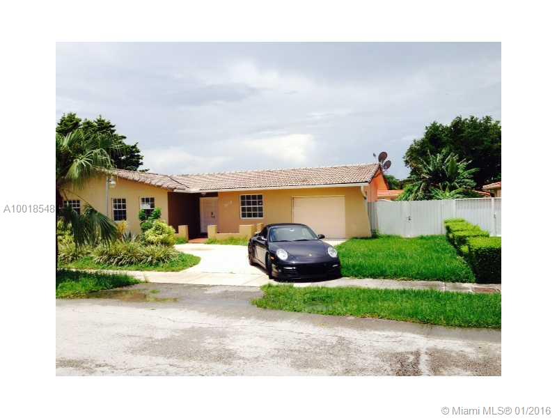 Beautriful Totally renovated 3 Bedroom with Large Den. 2200 Sq Ft home. Large Living Room and Family Room.Swimming Pool. Brand New Granite Kitchen. Car Garage with Plenty of parking. Large Fenced space on both sides of the house for Boat or RV. Next to FIU, Bird Rd, Coral Way and 107 Ave.