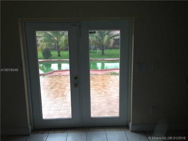 MERCEDITAS SUB - Residential Lease