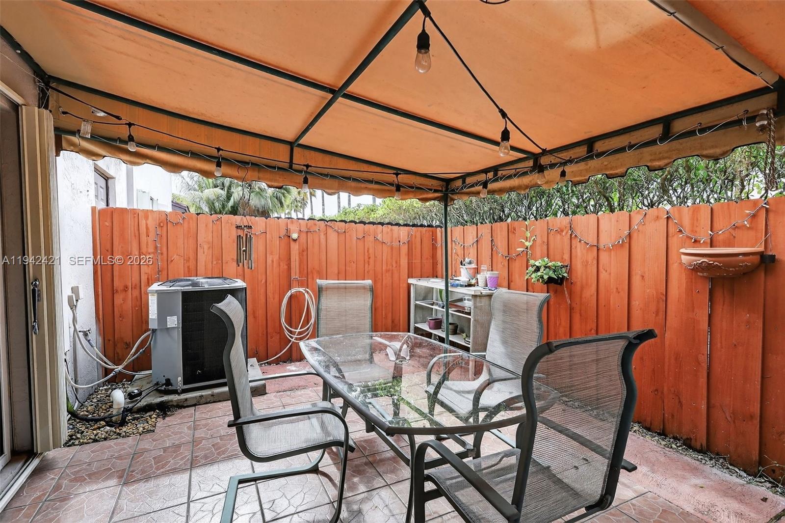 IBIS VILLA AT MIAMI GARDE - Residential