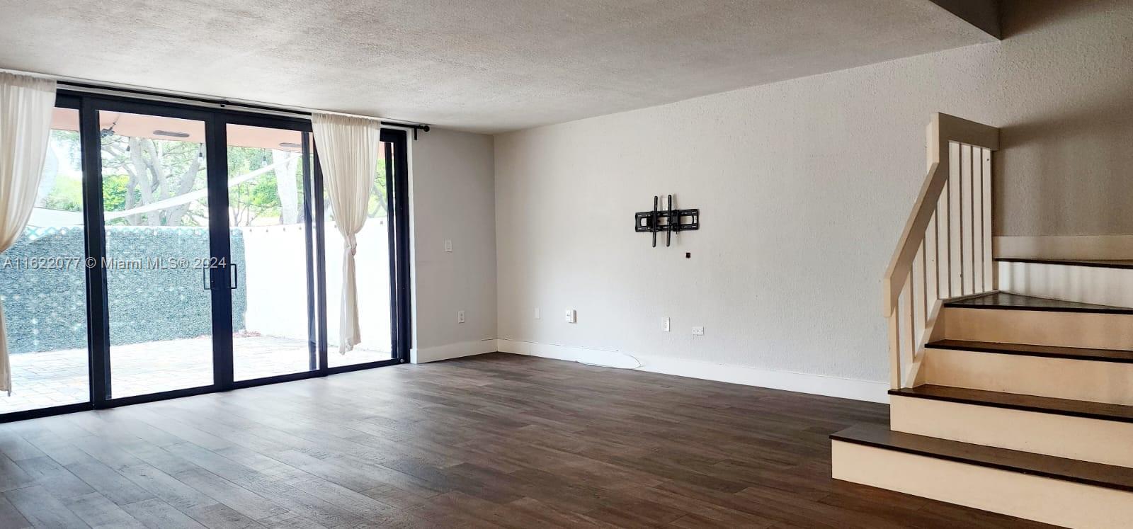 SUNSET KENDALL VILLAS - Residential Lease