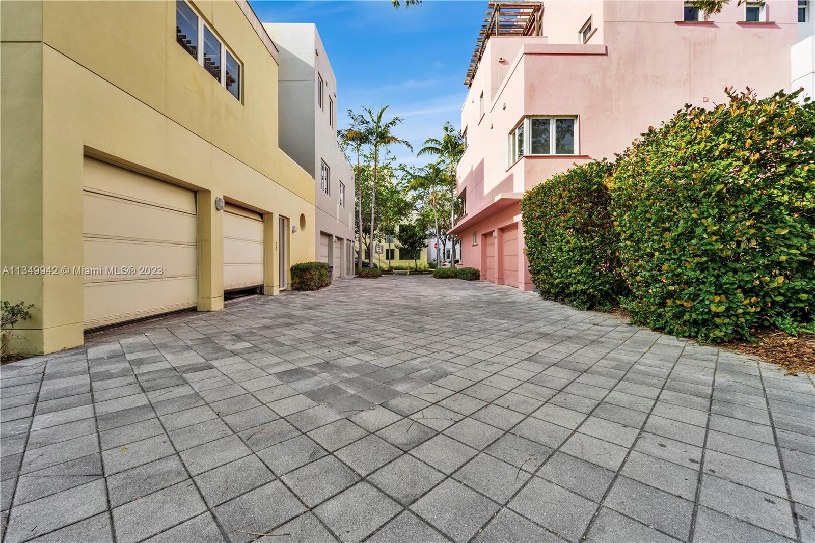 AQUA AT ALLISON ISLAND - Residential