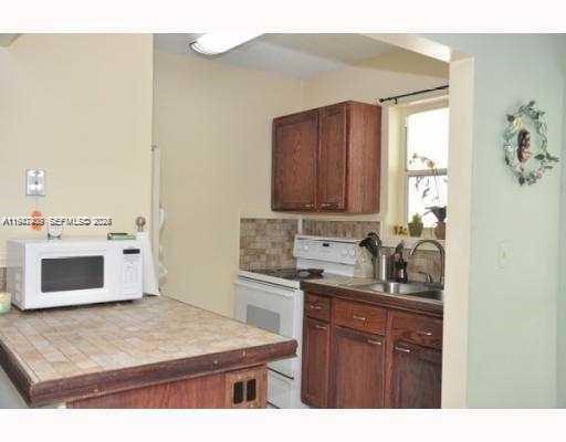 WENDOVER CONDO - Residential