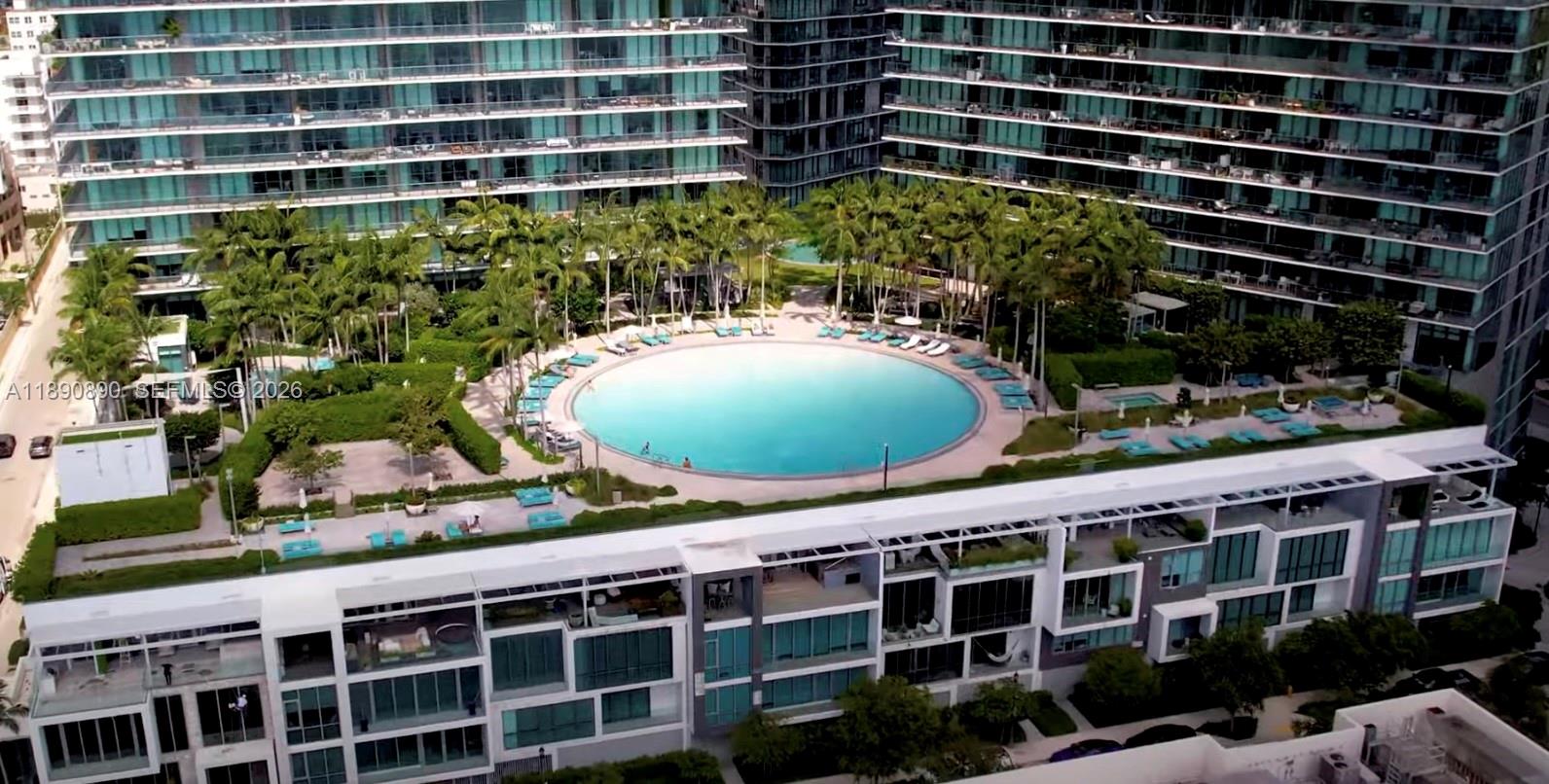 PARAISO BAY CONDO - Residential