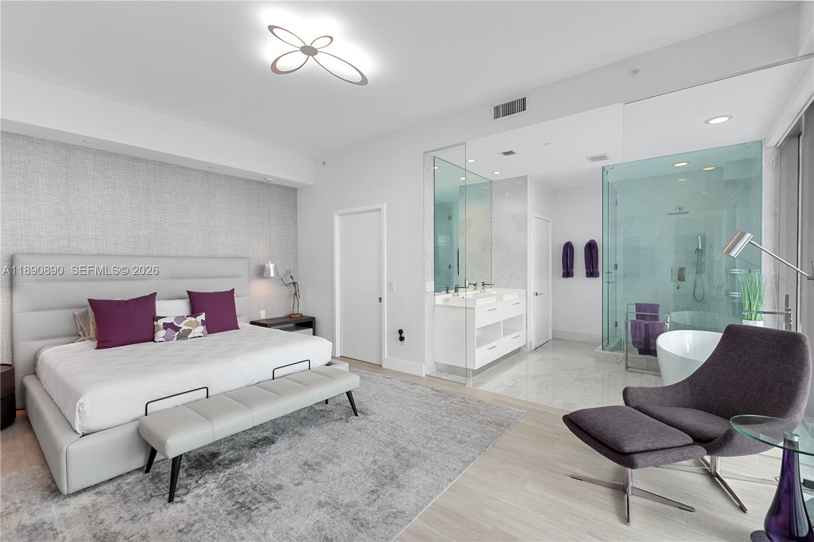 PARAISO BAY CONDO - Residential