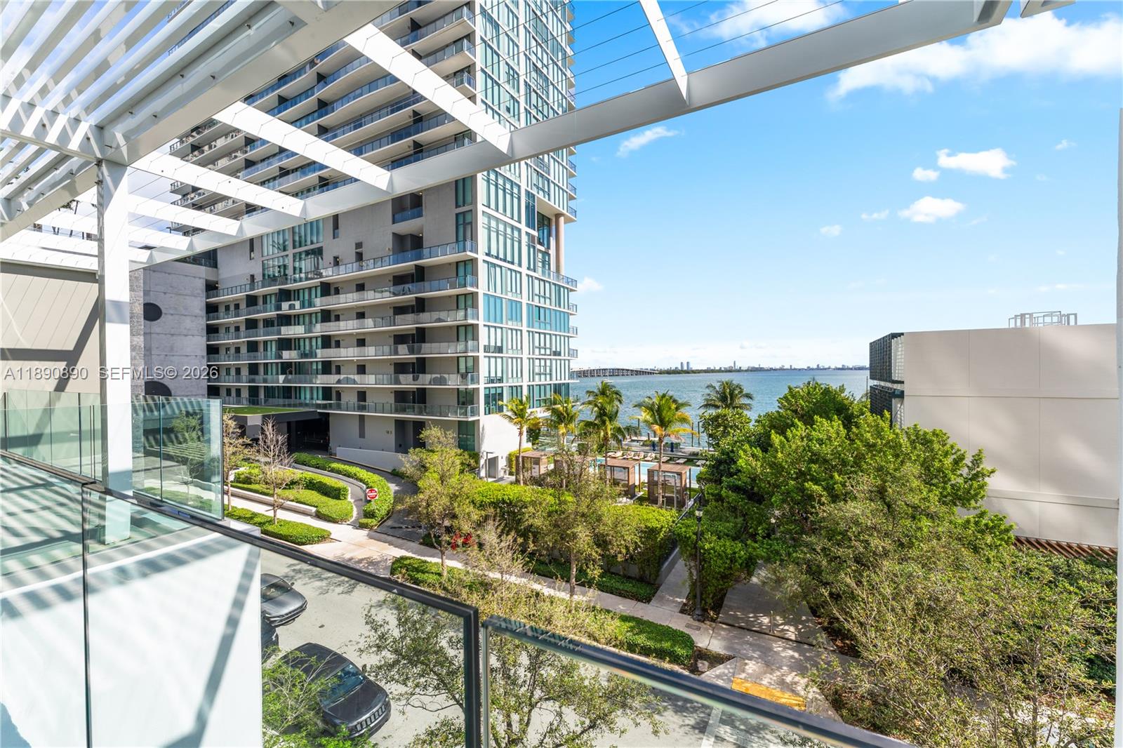 PARAISO BAY CONDO - Residential