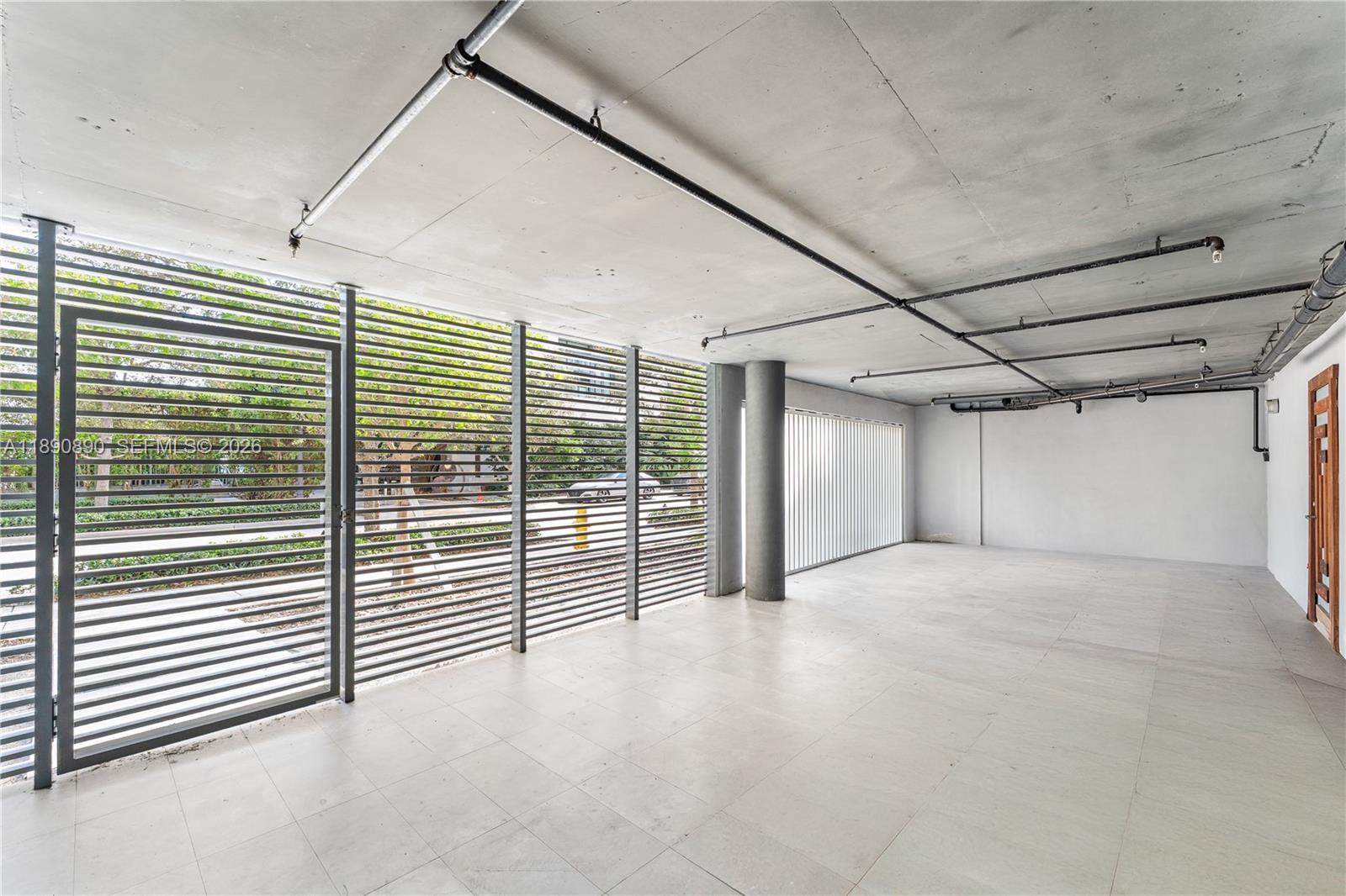 PARAISO BAY CONDO - Residential
