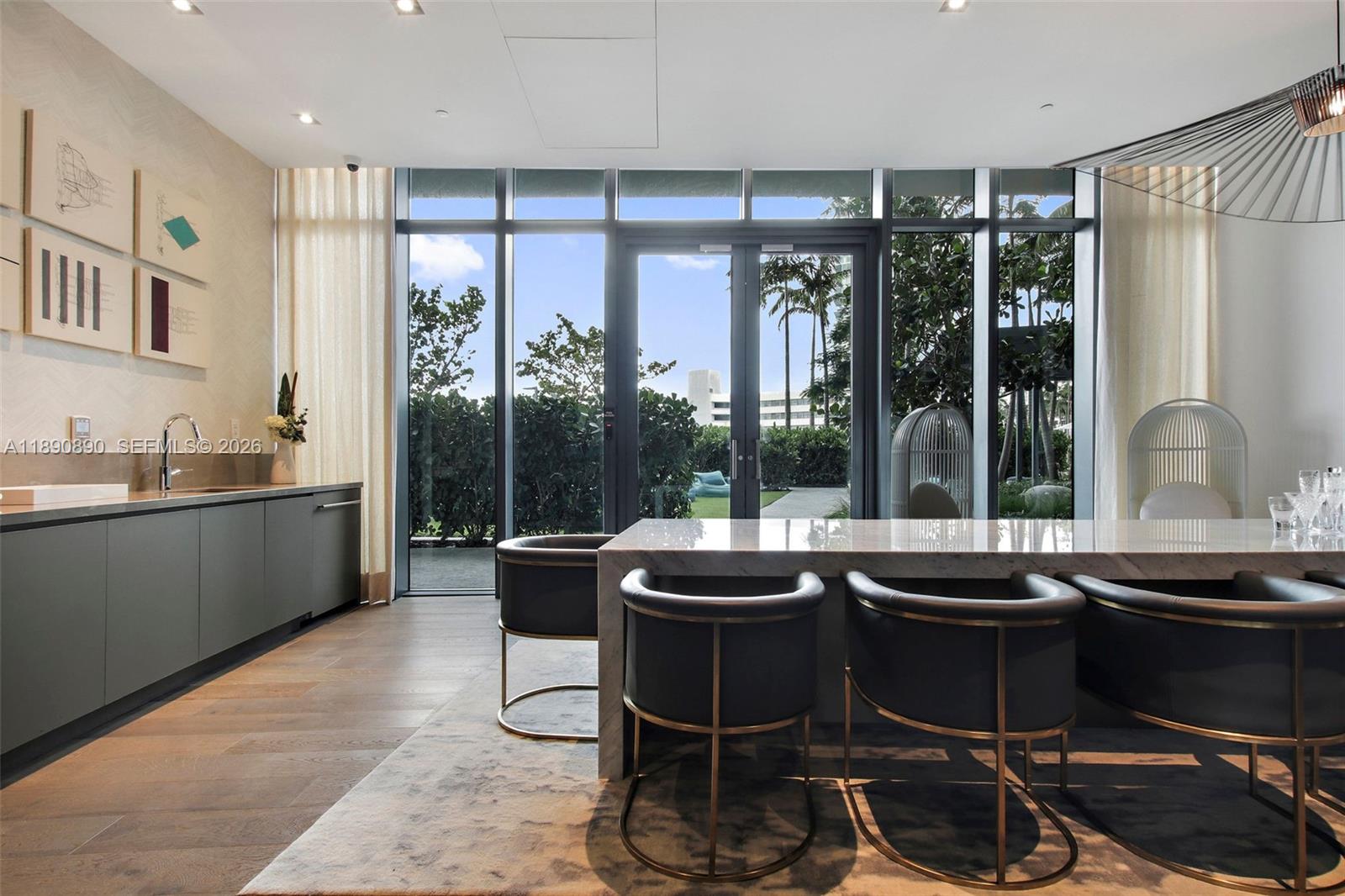 PARAISO BAY CONDO - Residential